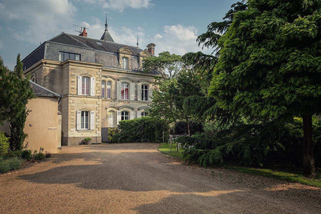 Hôtel&Spa Chai De La Paleine Le Puy-Notre-Dame Buitenkant foto